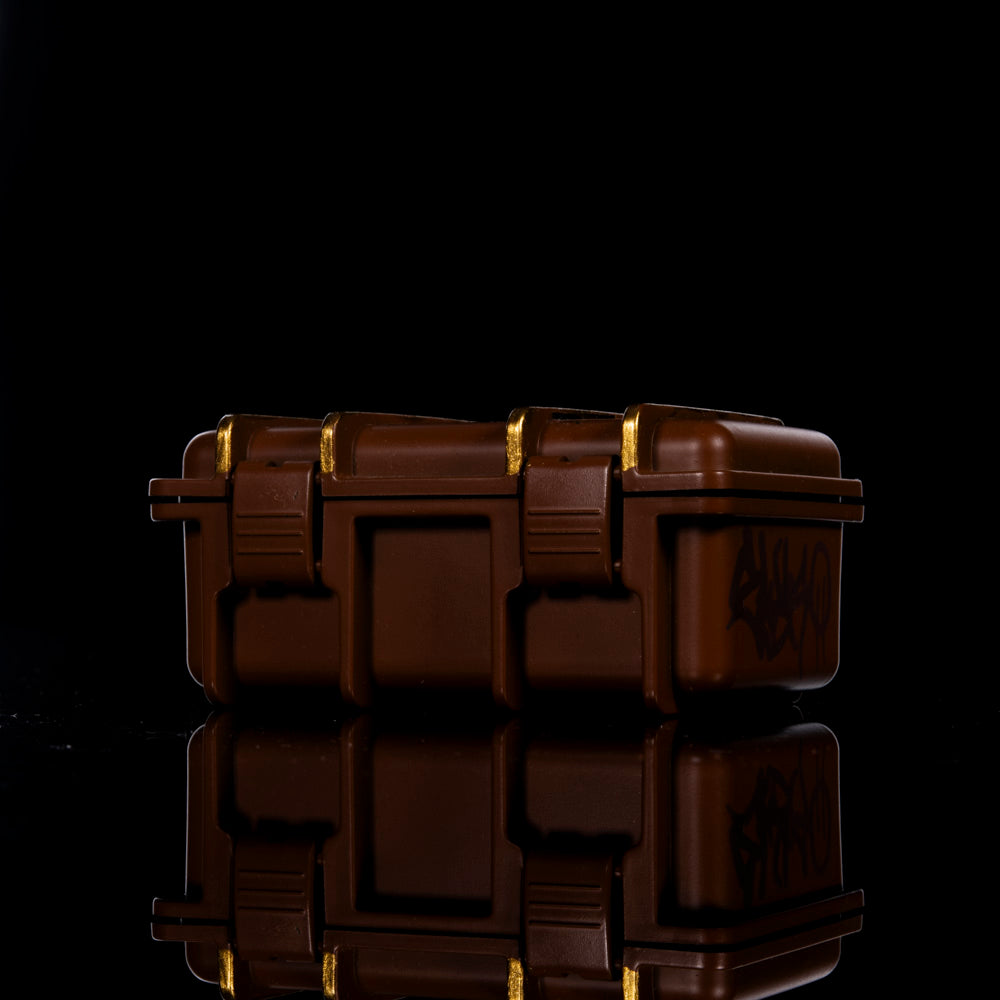 Sykotik Designs Collab "LV" Gold Accent Case