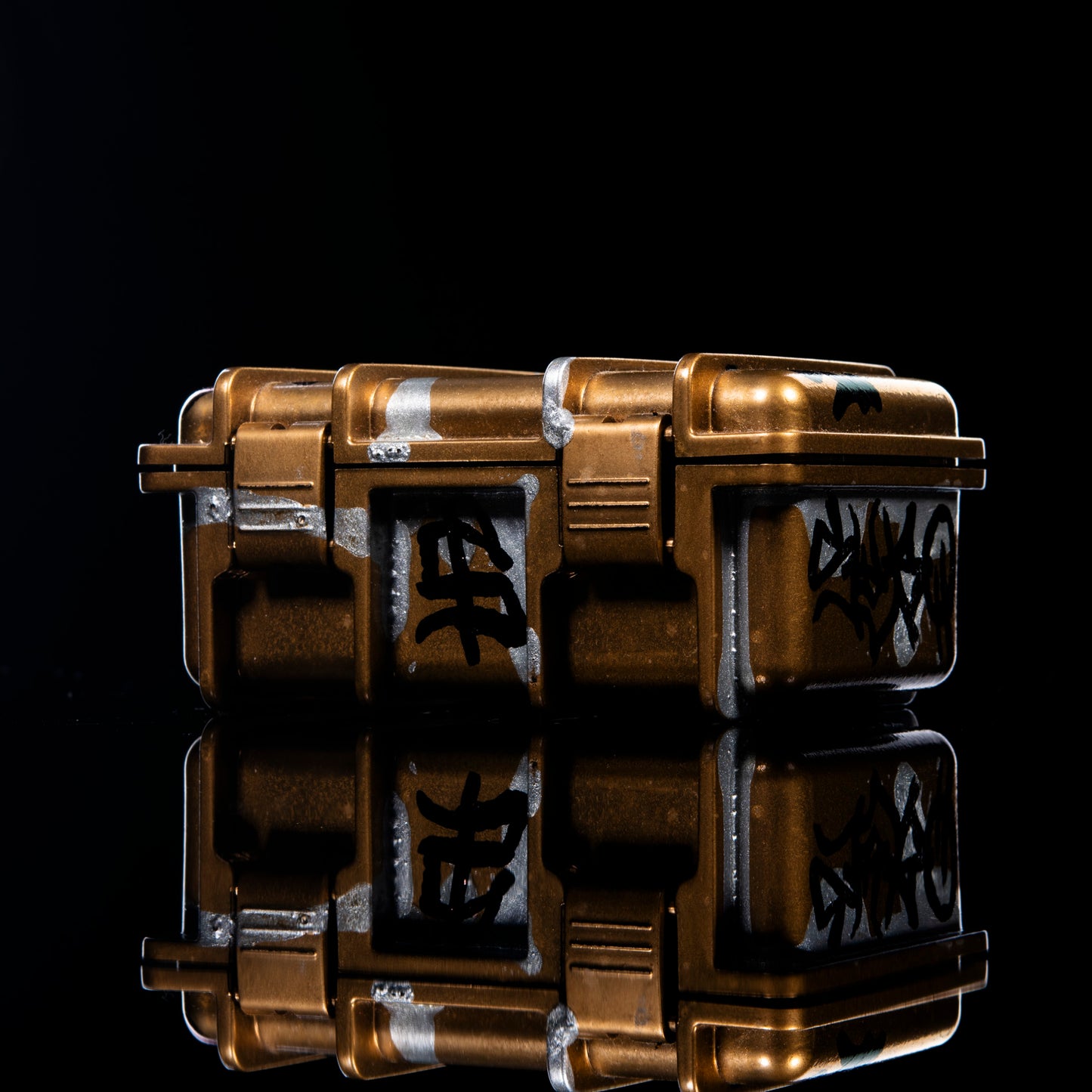 Sykotik Designs Collab Gold $$$ Case